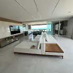 Luxury In Fortaleza, 3 Suites With Sea View